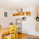 Pod Orehi - - Apartma & Glamping & Savna アパート ブレッド
