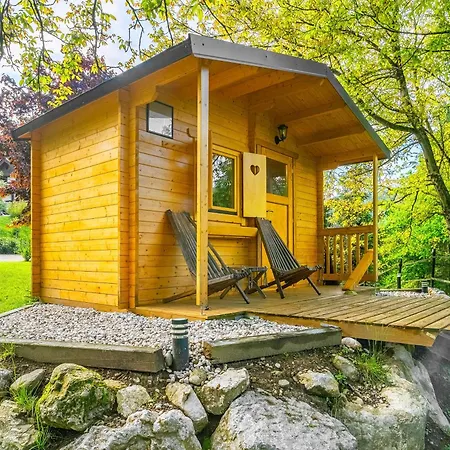 Apartment Pod Orehi - - Apartma & Glamping & Savna