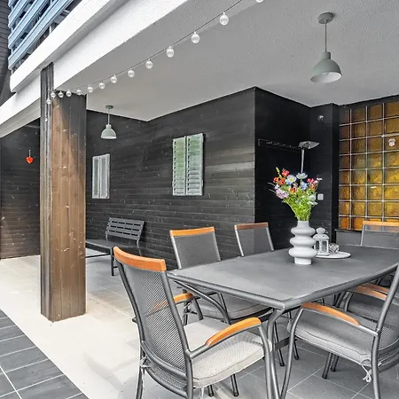 Pod Orehi - - Apartma & Glamping & Savna Appartement Bled