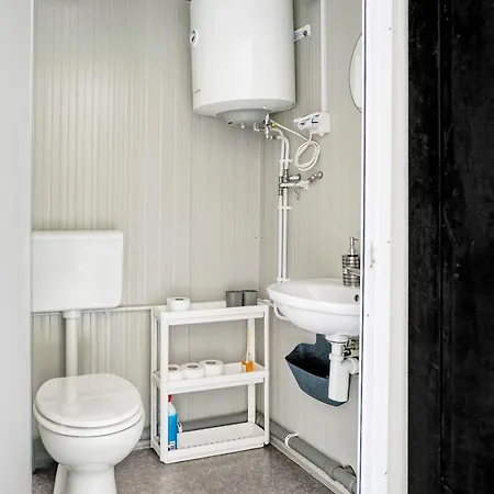 Pod Orehi - - Apartma & Glamping & Savna * Bled