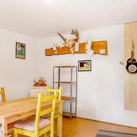 Pod Orehi - - Apartma & Glamping & Savna Daire Bled