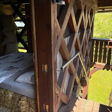 Pod Orehi - - Apartma & Glamping & Savna * Bled