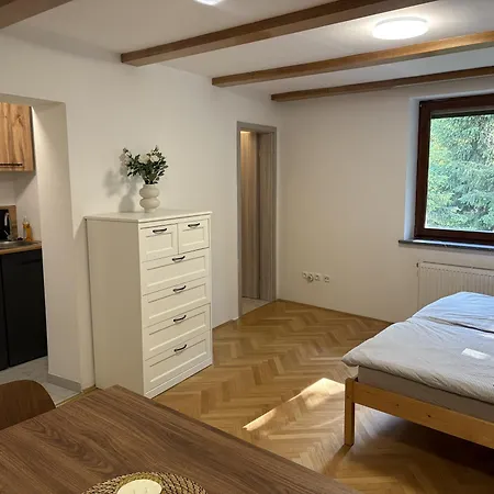 Appartement Pod Orehi - - Apartma & Glamping & Savna