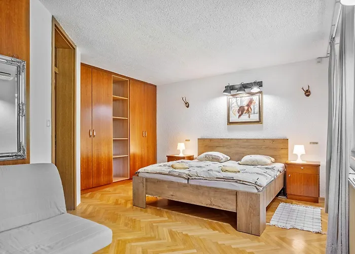 Apartamento Pod Orehi - - Apartma & Glamping & Savna Bled