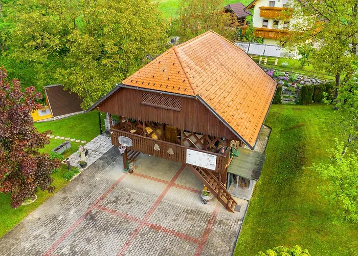 Pod Orehi - - Apartma & Glamping & Savna *